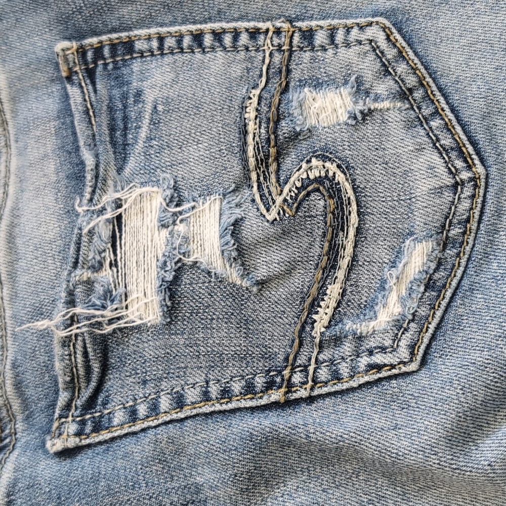 Silver Jeans Boyfriend Super Stretch  Size 26x29 Distressed - Picture 10 of 11